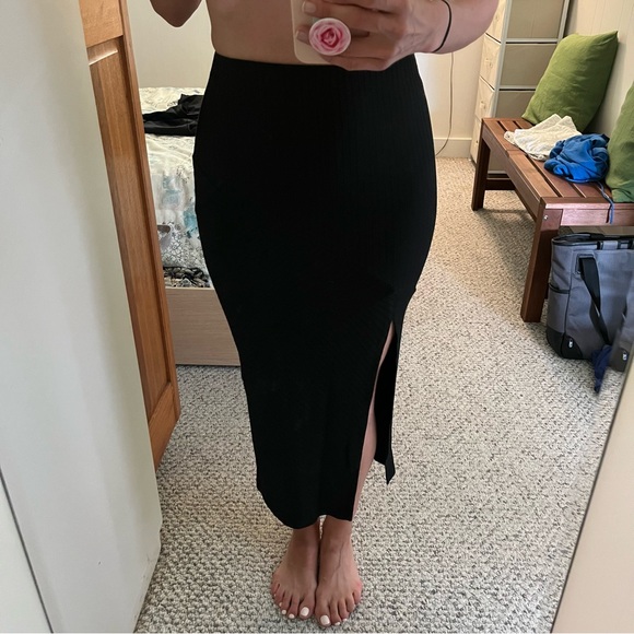 Mink pink black slit midi skirt - Picture 5 of 7